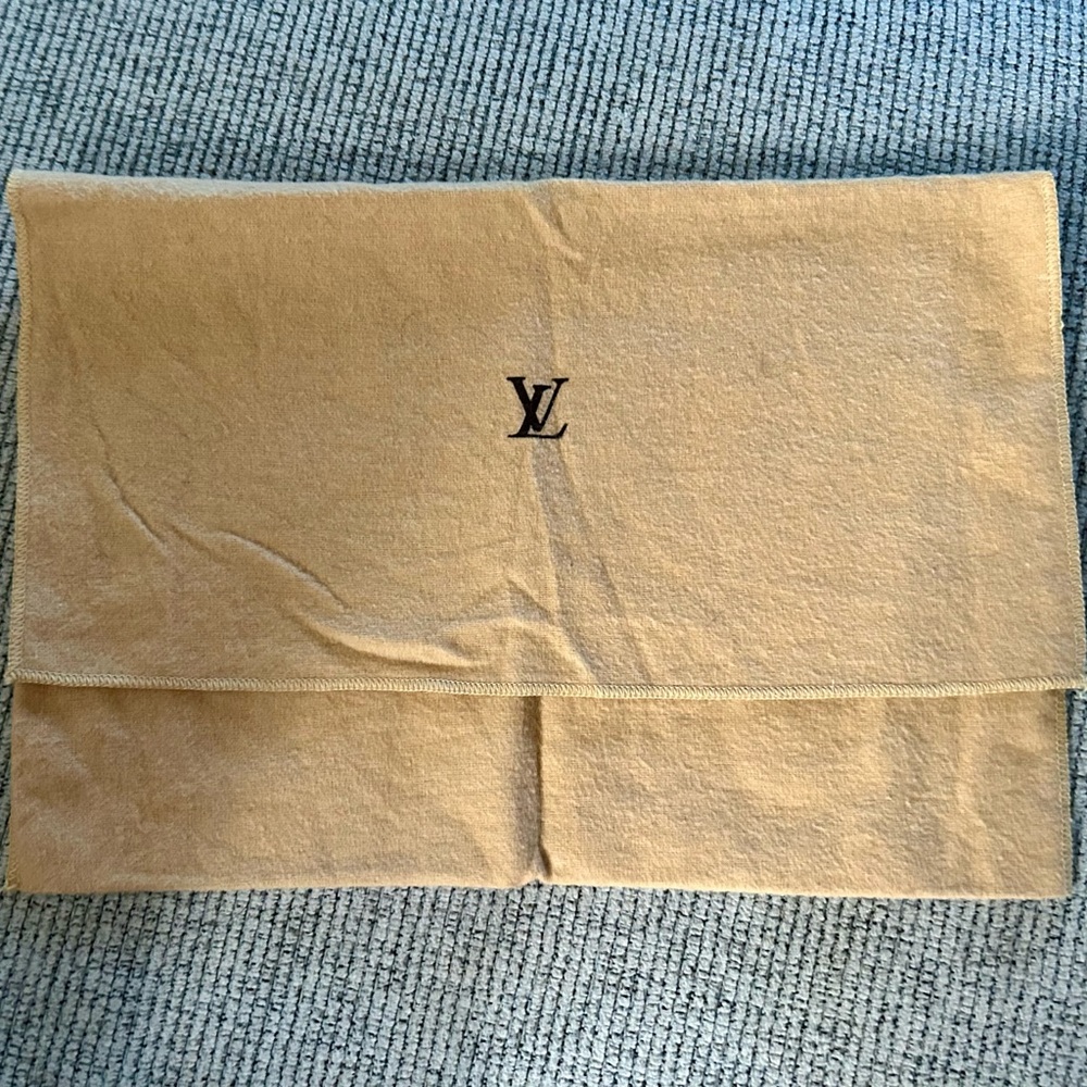 LV dust bag 13x9